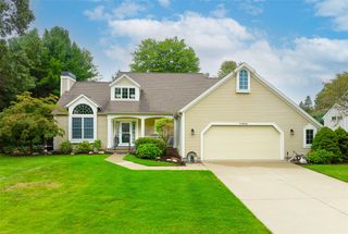 17902 Wildwood Springs Parkway, Spring Lake, MI 49456