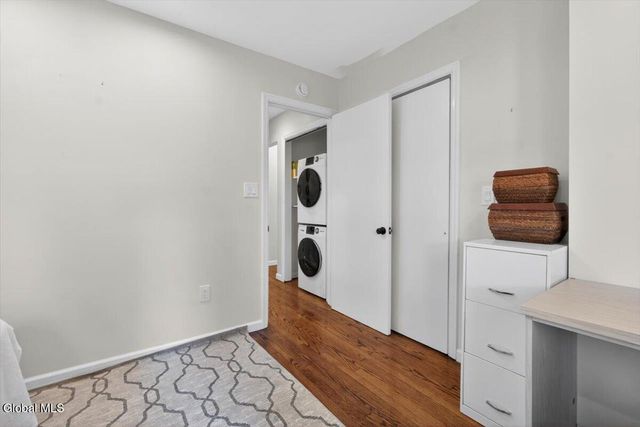 11 Norwood Avenue, Albany, NY 12208