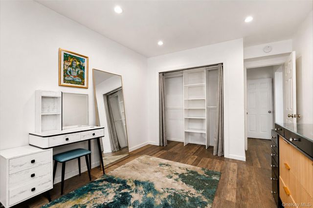 1160 Richmond Road 2F, Staten Island, NY 10304