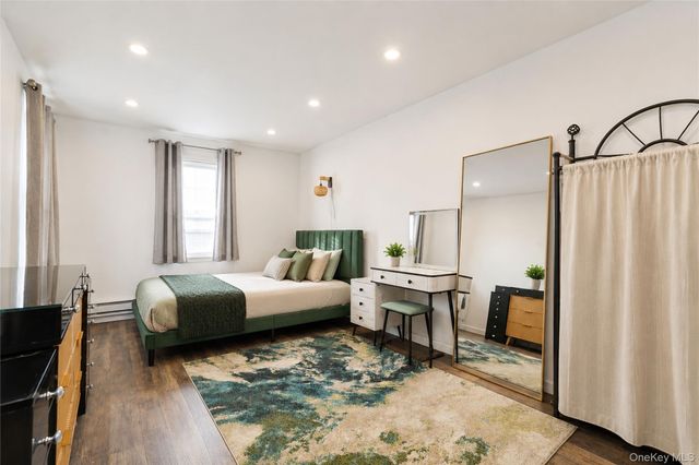 1160 Richmond Road 2F, Staten Island, NY 10304