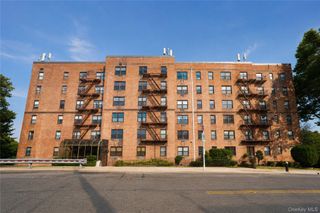 1160 Richmond Road 2F, Staten Island, NY 10304