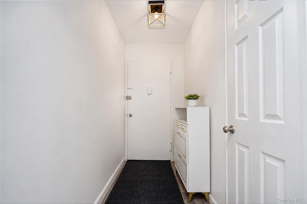 1160 Richmond Road 2F, Staten Island, NY 10304 — photo 5