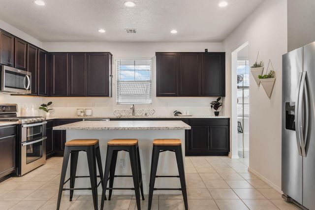 2539 Stryker Road SE, Albuquerque, NM 87106