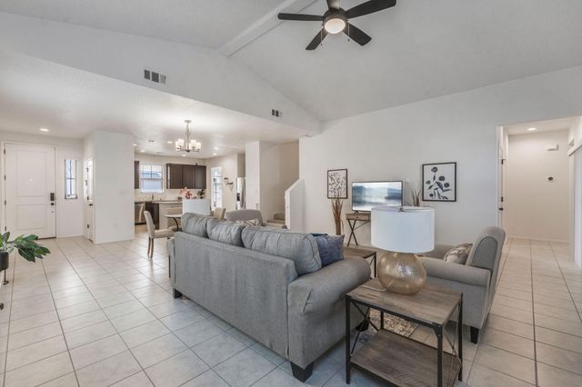 2539 Stryker Road SE, Albuquerque, NM 87106