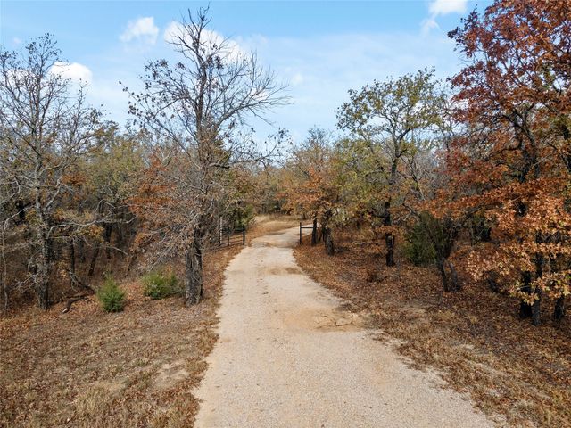 289 County Road 1661, Chico, TX 76431
