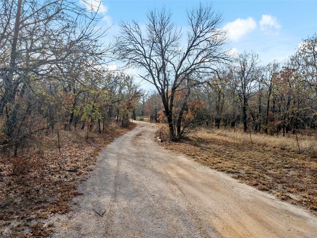 289 County Road 1661, Chico, TX 76431