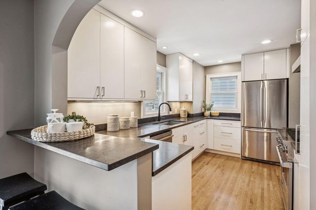 15 Upton Avenue S, Minneapolis, MN 55405