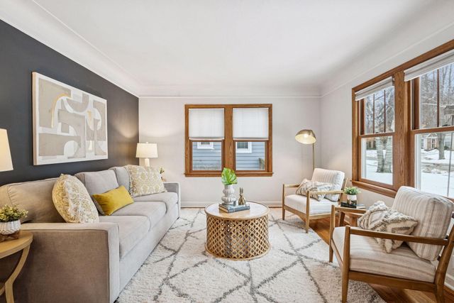 15 Upton Avenue S, Minneapolis, MN 55405