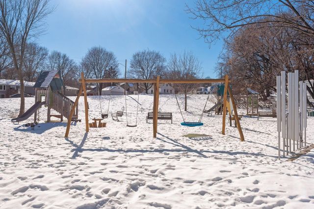 15 Upton Avenue S, Minneapolis, MN 55405