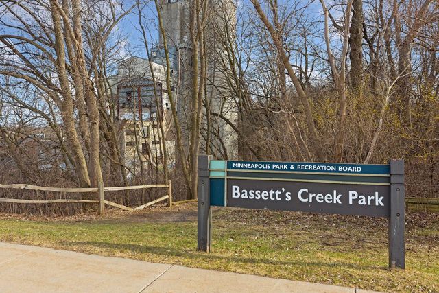 15 Upton Avenue S, Minneapolis, MN 55405