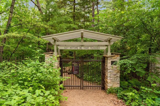 15 Upton Avenue S, Minneapolis, MN 55405