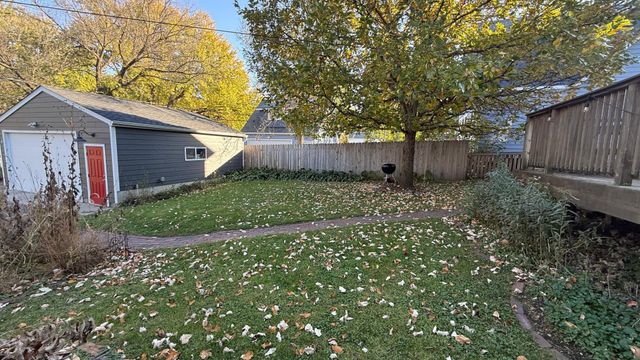 15 Upton Avenue S, Minneapolis, MN 55405