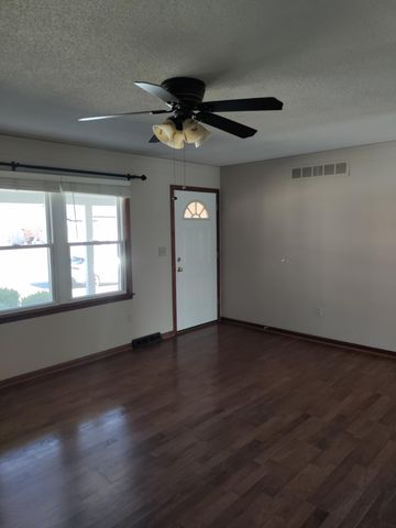 800 KROHN ST, Boonville, MO 65233