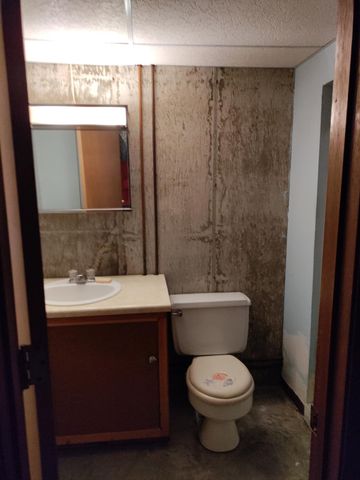 800 KROHN ST, Boonville, MO 65233