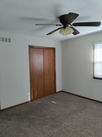 800 KROHN ST, Boonville, MO 65233