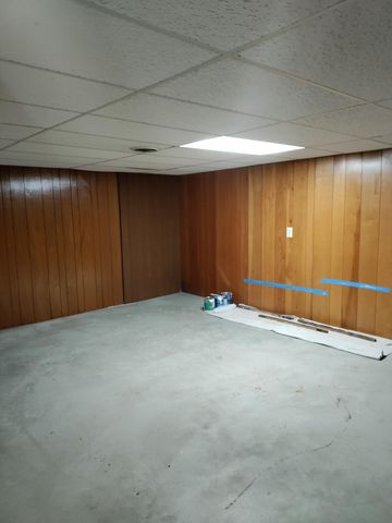 800 KROHN ST, Boonville, MO 65233