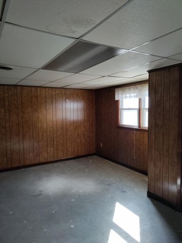 800 KROHN ST, Boonville, MO 65233