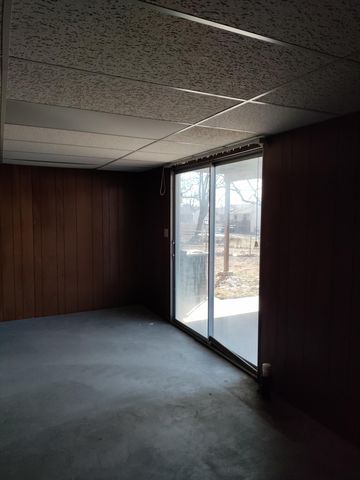 800 KROHN ST, Boonville, MO 65233