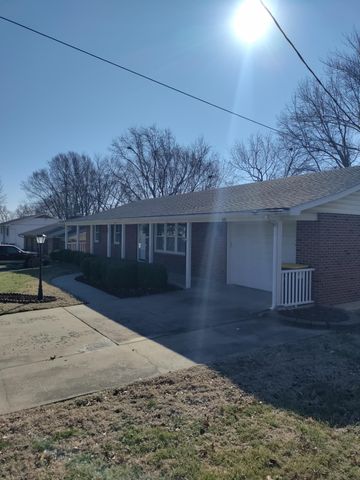 800 KROHN ST, Boonville, MO 65233