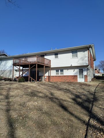 800 KROHN ST, Boonville, MO 65233