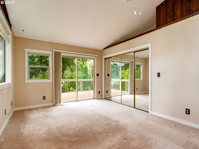 16700 Se VAN ZYL Dr, Damascus, OR 97089