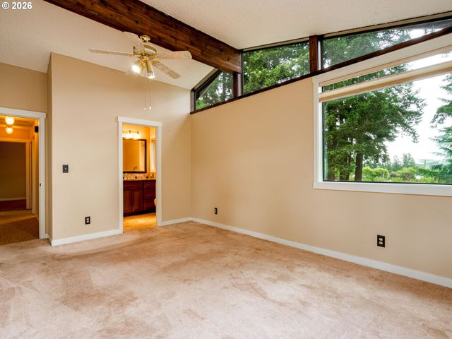 16700 Se VAN ZYL Dr, Damascus, OR 97089