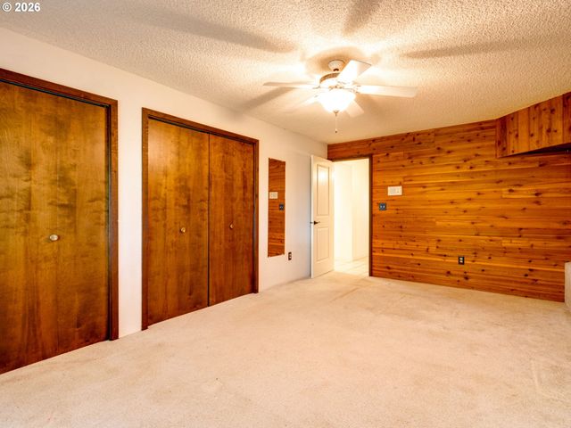 16700 Se VAN ZYL Dr, Damascus, OR 97089