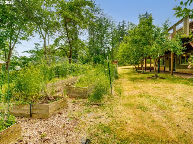16700 Se VAN ZYL Dr, Damascus, OR 97089