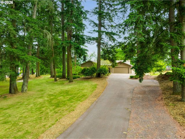 16700 Se VAN ZYL Dr, Damascus, OR 97089