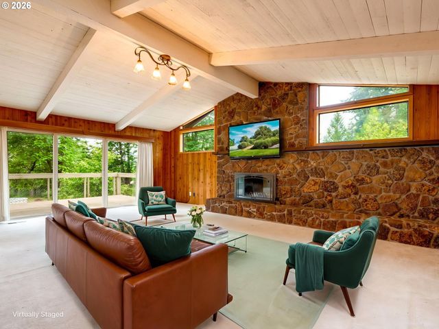 16700 Se VAN ZYL Dr, Damascus, OR 97089