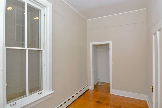 1441 W Warner Avenue 1, Chicago, IL 60613