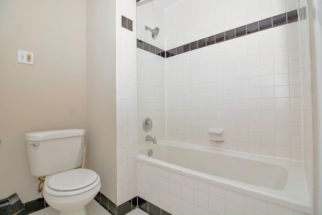 1441 W Warner Avenue 1, Chicago, IL 60613