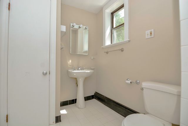 1441 W Warner Avenue 1, Chicago, IL 60613
