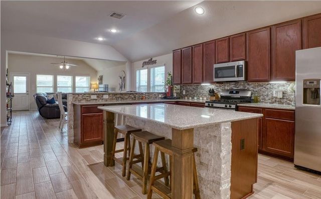 32659 Timber Point Dr, Brookshire, TX 77423