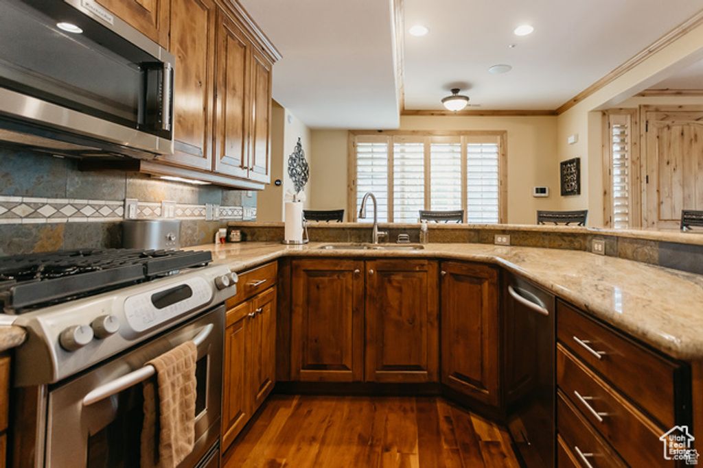 Image 6 of property listing at 3035 W CANYON LINKS DR, Park City, UT 84098