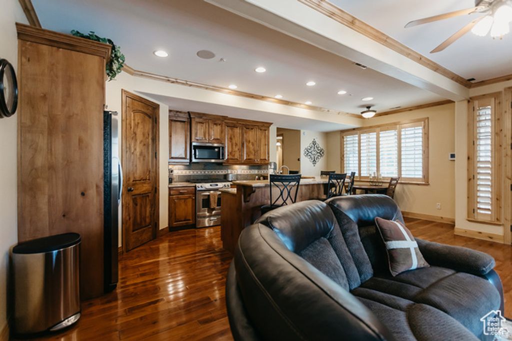 Image 7 of property listing at 3035 W CANYON LINKS DR, Park City, UT 84098