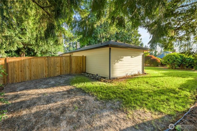 1210 E Seattle St, Kent, WA 98030