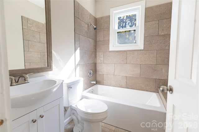 2325 N Glenn Avenue, Winston Salem, NC 27105