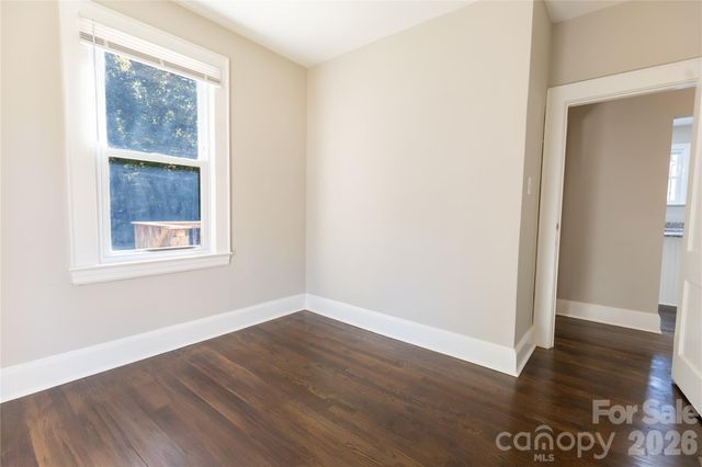 2325 N Glenn Avenue, Winston Salem, NC 27105