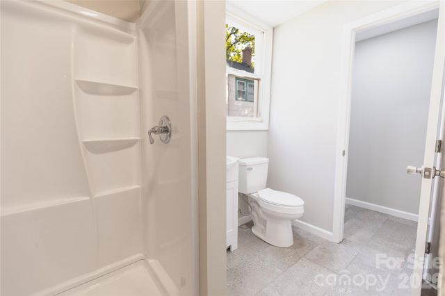 2325 N Glenn Avenue, Winston Salem, NC 27105