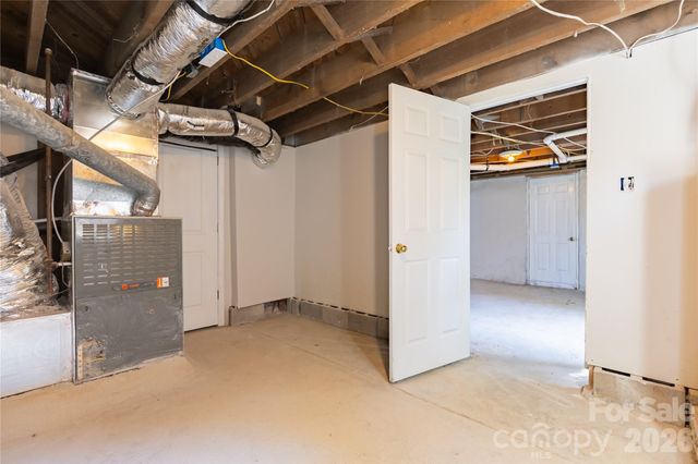 2325 N Glenn Avenue, Winston Salem, NC 27105