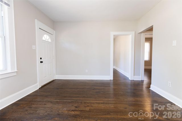 2325 N Glenn Avenue, Winston Salem, NC 27105