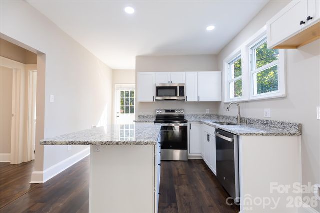 2325 N Glenn Avenue, Winston Salem, NC 27105