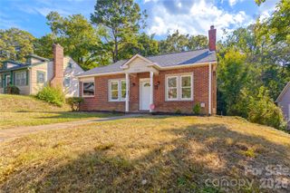 2325 N Glenn Avenue, Winston Salem, NC 27105