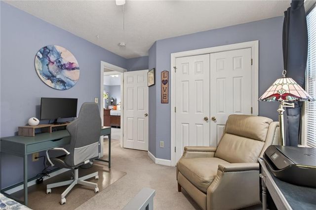 508 Birkdale CT, Yorktown, VA 23693