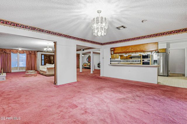 2704 TAYLOR Avenue, El Paso, TX 79930