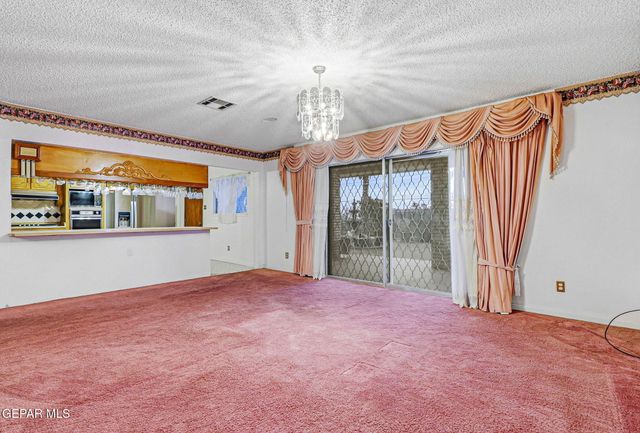 2704 TAYLOR Avenue, El Paso, TX 79930