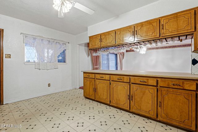 2704 TAYLOR Avenue, El Paso, TX 79930