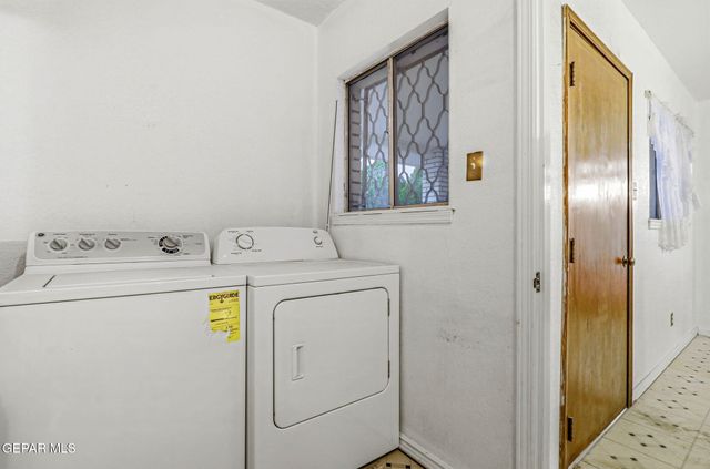 2704 TAYLOR Avenue, El Paso, TX 79930