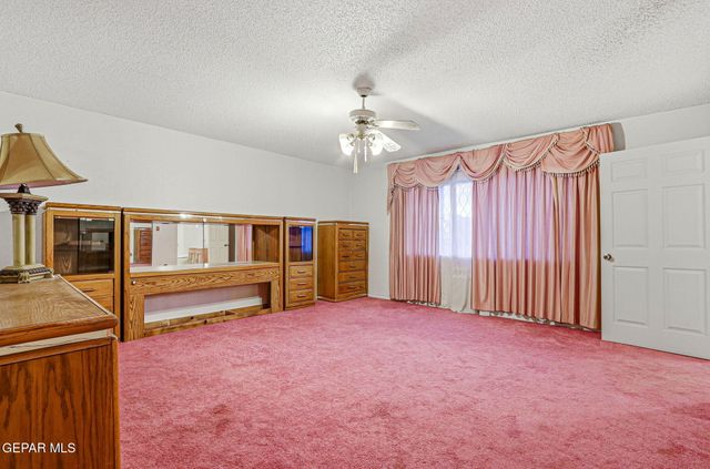 2704 TAYLOR Avenue, El Paso, TX 79930